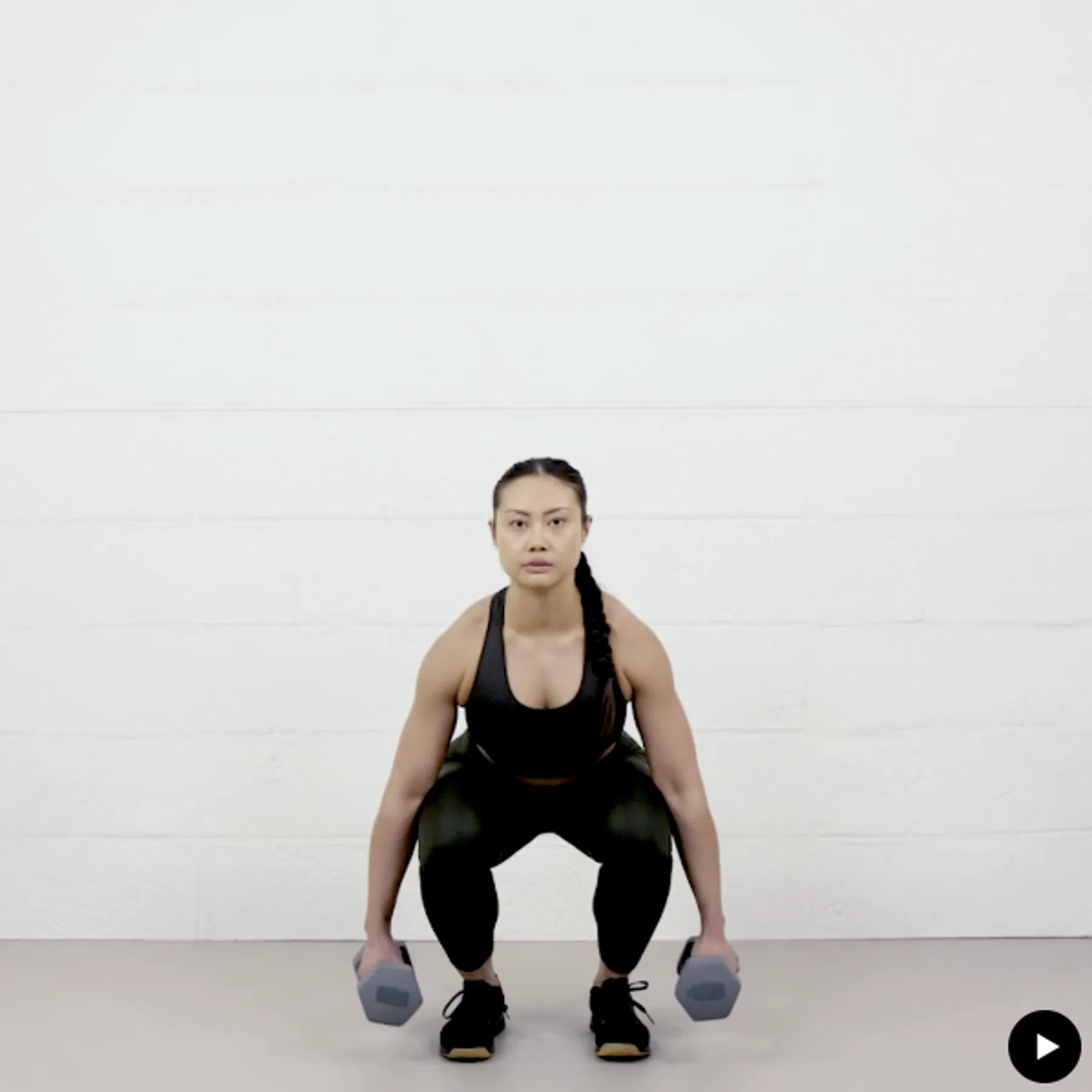 squat woman training